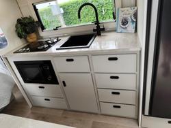 2026 JB Caravans Gator-X 17'10 Rd L-Shape Lounge