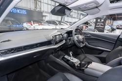 2024 MG MG5 Essence MY24 Misty Grey