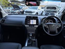 2023 Toyota Landcruiser Prado VX