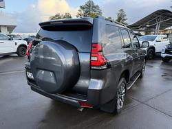 2023 Toyota Landcruiser Prado VX