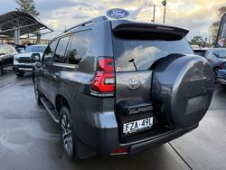 2023 Toyota Landcruiser Prado VX
