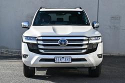 2022 Toyota Landcruiser Sahara FJA300R 4X4 Dual Range Crystal Pearl