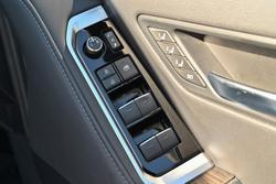 2022 Toyota Landcruiser Sahara FJA300R 4X4 Dual Range Crystal Pearl