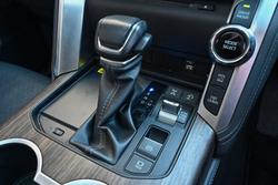 2022 Toyota Landcruiser Sahara FJA300R 4X4 Dual Range Crystal Pearl