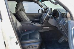 2022 Toyota Landcruiser Sahara FJA300R 4X4 Dual Range Crystal Pearl