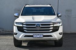 2022 Toyota Landcruiser Sahara FJA300R 4X4 Dual Range Crystal Pearl