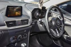 2017 Mazda 3 Maxx