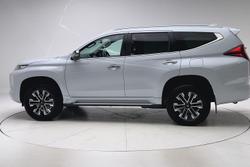 2022 Mitsubishi Pajero Sport Exceed