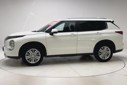 2024 Mitsubishi Outlander LS