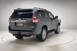 2017 Toyota Landcruiser Prado Altitude