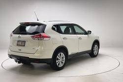 2016 Nissan X-TRAIL ST