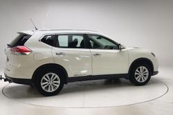 2016 Nissan X-TRAIL ST