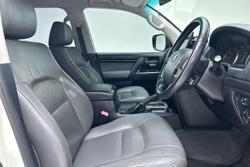 2011 Toyota Landcruiser Altitude