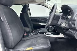 2017 Nissan Navara ST