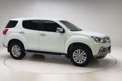 2017 Isuzu MU-X LS-U
