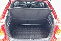 2017 Hyundai Veloster SR Turbo