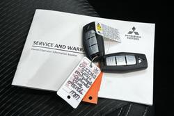 2024 Mitsubishi Outlander LS