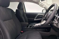 2024 Mitsubishi Pajero Sport GLS