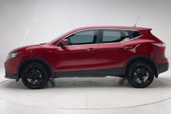 2015 Nissan QASHQAI ST