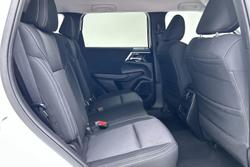 2024 Mitsubishi Outlander LS