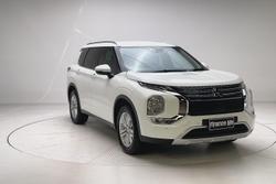 2024 Mitsubishi Outlander LS