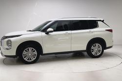 2024 Mitsubishi Outlander LS