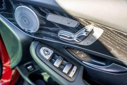 2019 Mercedes-Benz GLC-Class GLC300