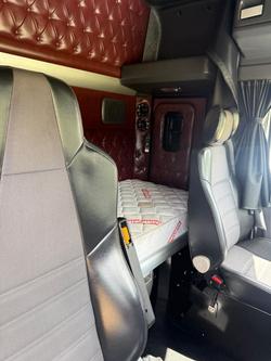 2023 Kenworth T610 SAR White