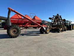 0 Morris 8336 Air Seeder With 3 Bins Used RED