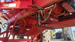 0 Morris 8336 Air Seeder With 3 Bins Used RED