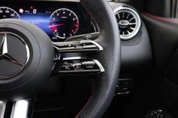 2025 Mercedes-Benz GLB-Class GLB200