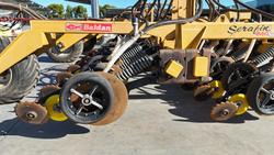 0 SERAFIN ULTISOW 12M DISC SEEDER WITH 48 ROWS USED Yellow
