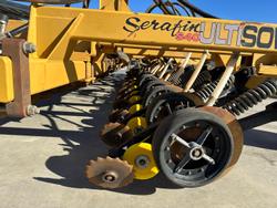 0 USED SERAFIN ULTISOW 12M DISC SEEDER WITH 48 ROWS Yellow