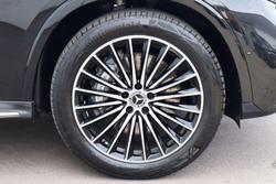2025 Mercedes-Benz GLC-Class GLC300