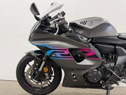 2025 Yamaha YZF-R7LA BLACK/GREY