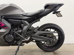 2025 Yamaha YZF-R7LA BLACK/GREY