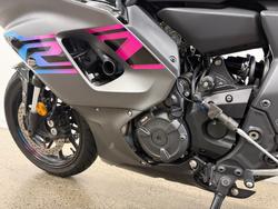 2025 Yamaha YZF-R7LA BLACK/GREY