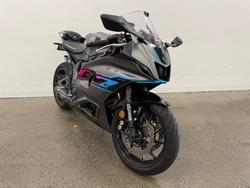 2025 Yamaha YZF-R7LA BLACK/GREY
