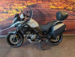 2017 Suzuki V-Strom 650XT (DL650XA) V-Strom White