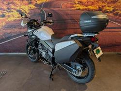 2017 Suzuki V-Strom 650XT (DL650XA) V-Strom White