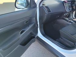 2024 Mitsubishi ASX ES