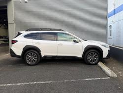 2024 Subaru Outback AWD Premium Special Edition