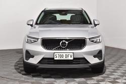 2023 Volvo XC40 Ultimate B4 Bright