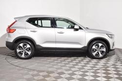 2023 Volvo XC40 Ultimate B4 Bright
