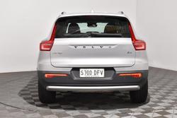 2023 Volvo XC40 Ultimate B4 Bright