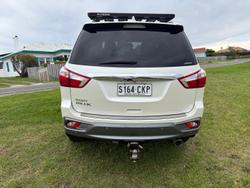 2021 Isuzu MU-X LS-T