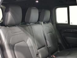 2025 Land Rover Defender 130 P400 Outbound