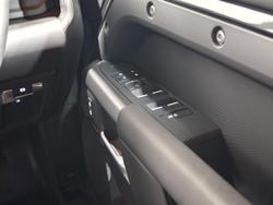 2025 Land Rover Defender 130 P400 Outbound L663 MY25.5 AWD Carpathian Grey