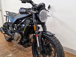 2022 Husqvarna SVARTPILEN 401 GREY