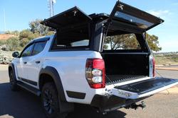 2023 Mitsubishi Triton Xtreme